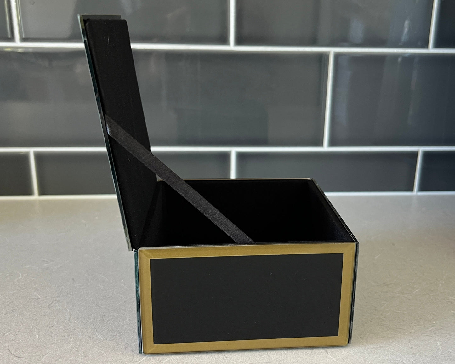 Black & Gold Bee Jewellery box